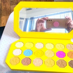 Banana fethish pallet